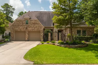 31 Woodglade Way, Tomball, TX 77375 - Photo 2