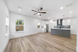 6511 Narcissus St, Houston, TX 77087 - Photo 6