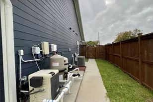 218 N Avenue A, Freeport, TX 77541 - Photo 46