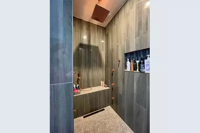 218 N Avenue A, Freeport, TX 77541 - Photo 16