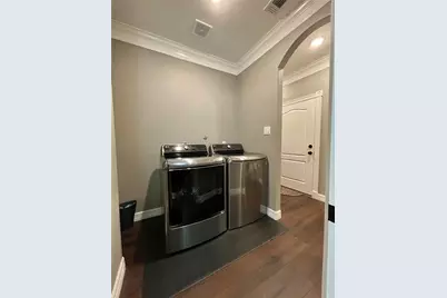 218 N Avenue A, Freeport, TX 77541 - Photo 12