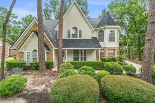 135 Towering Pines Dr, The Woodlands, TX 77381 - Photo 2
