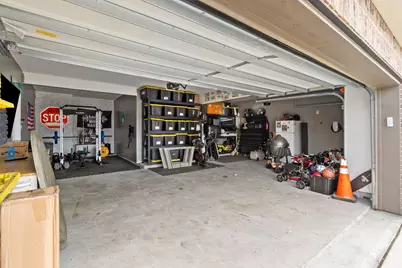 9718 Colonial Downs Drive, Mont Belvieu, TX 77523 - Photo 6