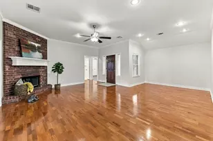 455 Cherry Hills Dr, Huntsville, TX 77340 - Photo 16
