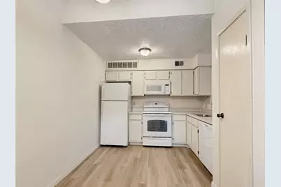 2021 Spenwick Drive #227, Houston, TX 77055 - Photo 10