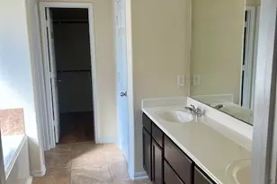 1323 Kaliste Meadow Dr, Houston, TX 77090 - Photo 6