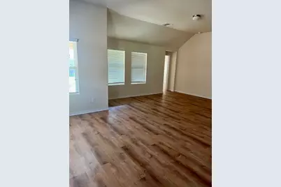 1323 Kaliste Meadow Drive, Houston, TX 77090 - Photo 2