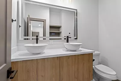 4805 Paula St #B, Houston, TX 77033 - Photo 38