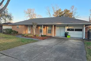 1715 Pecan Ln, Stafford, TX 77477 - Photo 1