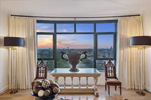 1000 Uptown Park Blvd, Houston, TX 77056 - Photo 12