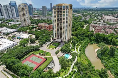 1000 Uptown Park Boulevard #101, Houston, TX 77056 - Photo 32