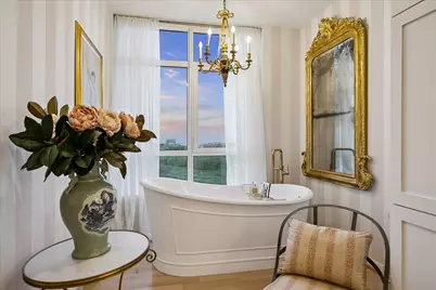 1000 Uptown Park Boulevard #101, Houston, TX 77056 - Photo 22