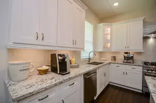 212 Osage Dr, Conroe, TX 77316 - Photo 6