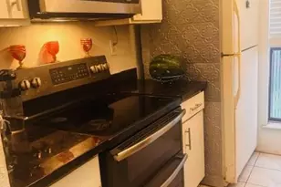 10051 Westpark Dr, Houston, TX 77042 - Photo 10