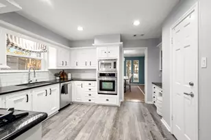 16111 Maplehurst Dr, Spring, TX 77379 - Photo 10