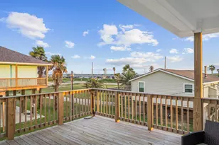 305 Jettyview Dr, Surfside Beach, TX 77541 - Photo 30