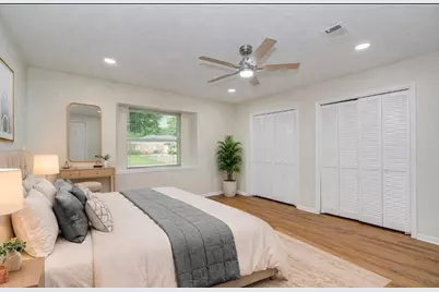 2227 Cherry Bend Dr, Houston, TX 77077 - Photo 10