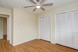 2227 Cherry Bend Dr, Houston, TX 77077 - Photo 16