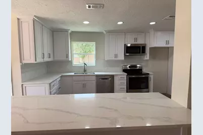 2227 Cherry Bend Dr, Houston, TX 77077 - Photo 4
