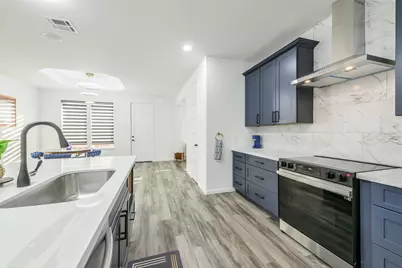 2111 Ontario Street, Baytown, TX 77520 - Photo 12