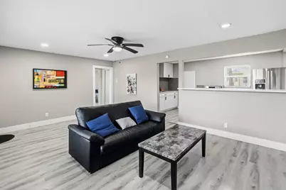 5914 Southcrest Street, Houston, TX 77033 - Photo 6