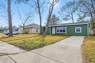 5914 Southcrest St, Houston, TX 77033 - Photo 2