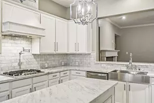 2711 Wallingford Pnes, Houston, TX 77042 - Photo 12