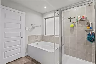 111 Bunker Hl Ct, Anahuac, TX 77514 - Photo 16