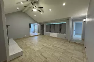 7910 Sands Point Dr, Houston, TX 77036 - Photo 18