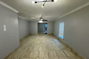 7910 Sands Point Dr, Houston, TX 77036 - Photo 6