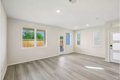 633 Sand Dollar Drive, Kemah, TX 77565 - Photo 4