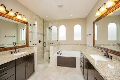 1025 W 21st Street #D, Houston, TX 77008 - Photo 26