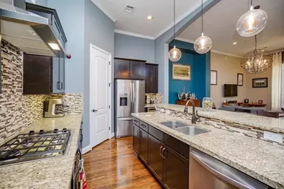 1025 W 21st Street #D, Houston, TX 77008 - Photo 18