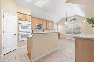 2915 Sandleigh Dr, Spring, TX 77388 - Photo 12