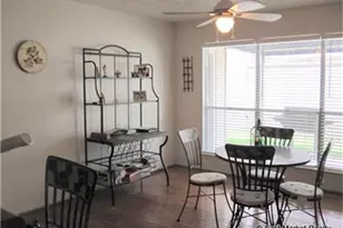 3702 Echo Grove Ln, Houston, TX 77043 - Photo 2