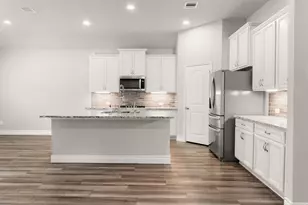 31214 Raleigh Creek Dr, Tomball, TX 77375 - Photo 6