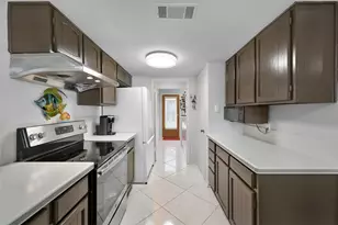 35 Lakeview Village, Conroe, TX 77356 - Photo 8