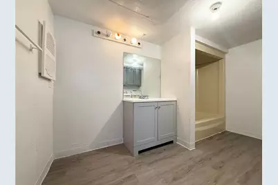 2822 S Bartell Drive #38, Houston, TX 77054 - Photo 18