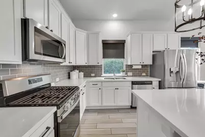 7031 Coneflower Creek Court, Katy, TX 77493 - Photo 6