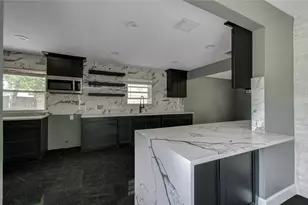 8103 Schaffer Ln, Houston, TX 77070 - Photo 8