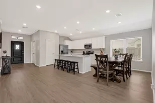 9830 Kingston Liberty Ln, Baytown, TX 77521 - Photo 16