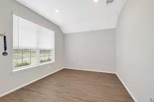 9830 Kingston Liberty Ln, Baytown, TX 77521 - Photo 10