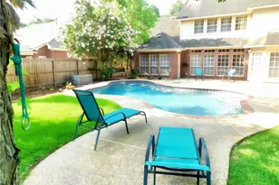 3814 Bayou Bend Ct, Sugar Land, TX 77479 - Photo 4