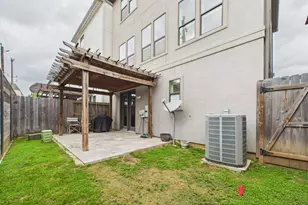 11025 Sherwood Grv, Houston, TX 77043 - Photo 38