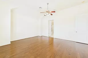 11025 Sherwood Grv, Houston, TX 77043 - Photo 32