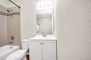 3703 Lila St, Houston, TX 77026 - Photo 32