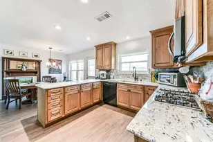 15907 Diana Ln, Houston, MS 77062 - Photo 12
