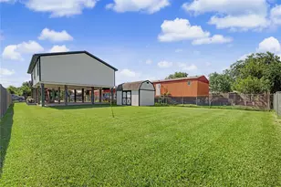 206 19th St, Dickinson, TX 77539 - Photo 48
