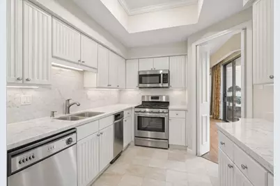 101 Westcott Street #305, Houston, TX 77007 - Photo 12