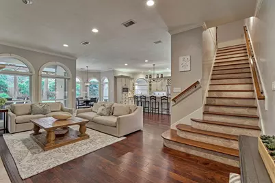 18 Treevine Court, The Woodlands, TX 77381 - Photo 10